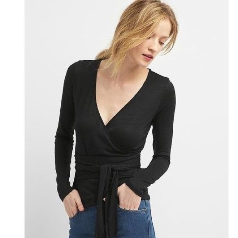LAST CHANCE Wrap Top by Gap